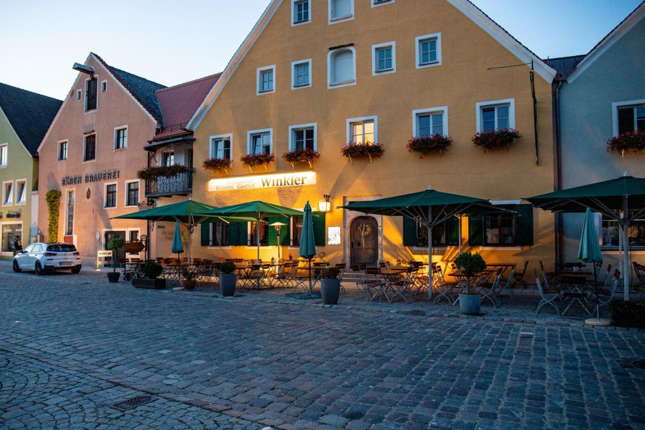 Altstadthotel Brauereigasthof Winkler Berching Exterior photo