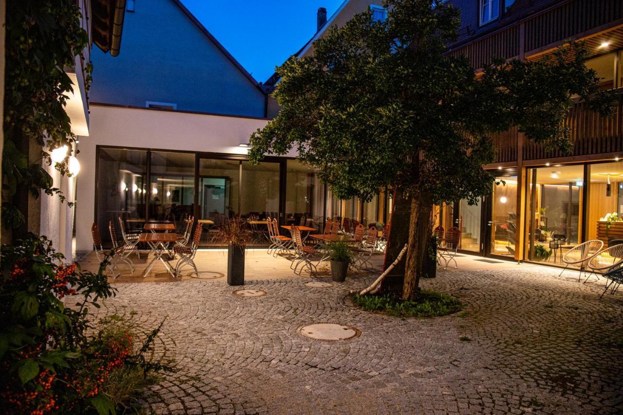 Altstadthotel Brauereigasthof Winkler Berching Exterior photo